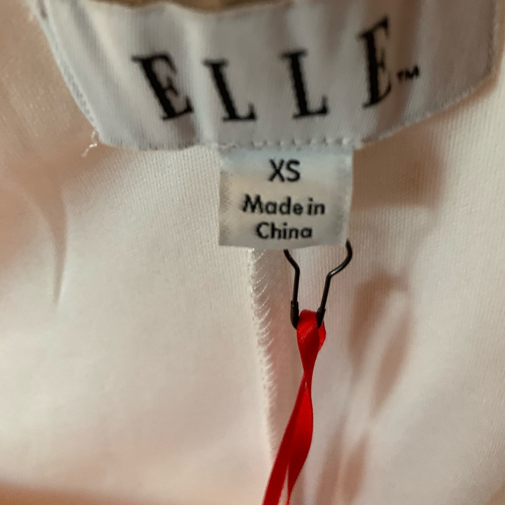 Very elegant White dress, casual or party dress.